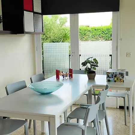 לינה וארוחת בוקר The Good House Palmas Tafira